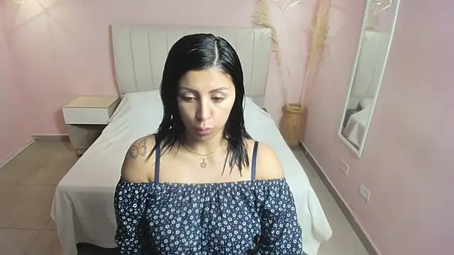 Snapshot of tiffani__love chatting on 29, 1, 2025 tiffani love online show from 29, 1, 2025