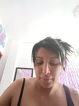 Snapshot of tiffani__love chatting on 10, 9, 2025 tiffani love online show from 10, 9, 2025