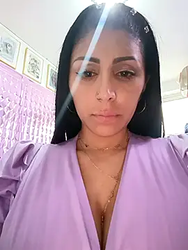 tiffani  love online show from 22, 2, 2026