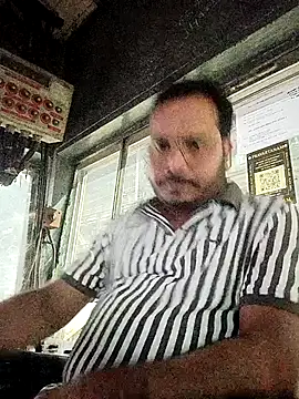 DeepakXxxR86 online show from 6, 1, 2026