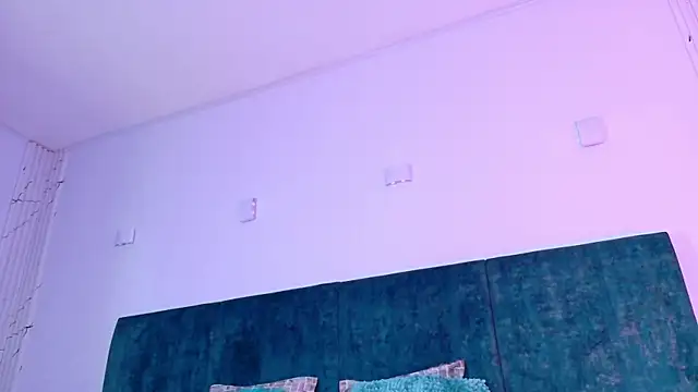 Emmaa Blonde online show from 25, 5, 2026