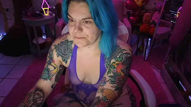 Snapshot of CherryBombBomb chatting on 20, 9, 2025 CherryBombBomb online show from 20, 9, 2025