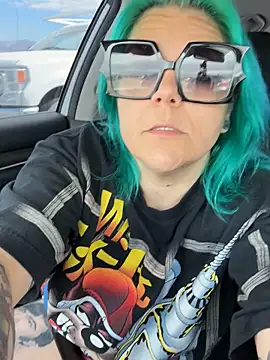 Snapshot of CherryBombBomb chatting on 14, 10, 2025 CherryBombBomb online show from 14, 10, 2025