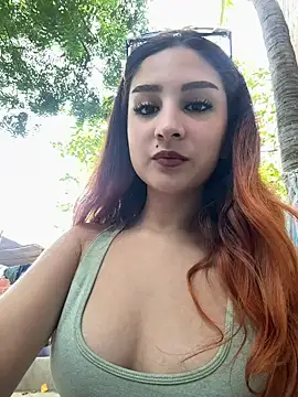 Mon Cherry online show from 14, 12, 2025