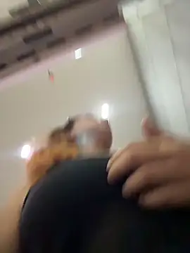 Mon Cherry online show from 2, 4, 2026