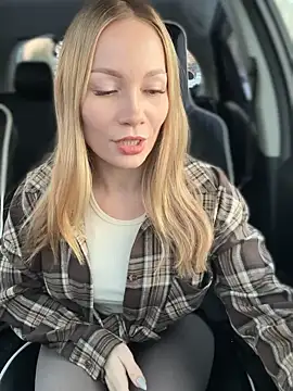 LavenderHot online show from 17, 11, 2025