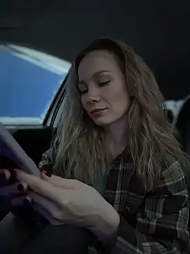 LavenderHot online show from 14, 12, 2025