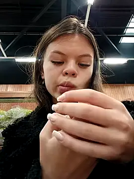 Violeta 12- online show from 12, 2, 2025