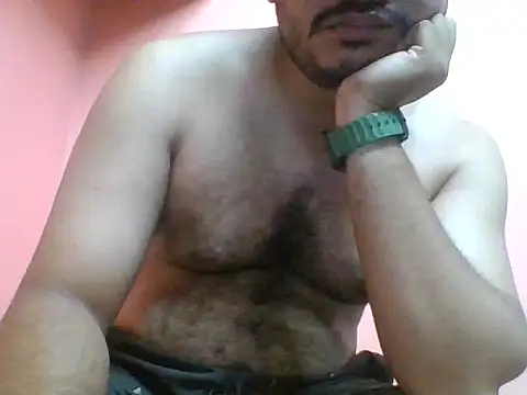 Snapshot of naughtymike0007 chatting on 1, 6, 2026 naughtymike0007 online show from 1, 6, 2026