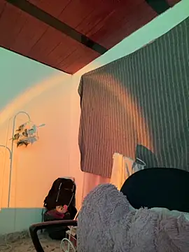 Snapshot of CieloTaylor chatting on 22, 10, 2025 CieloTaylor online show from 22, 10, 2025