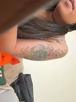 Snapshot of Gin4Cole chatting on 14, 2, 2025 Gin4Cole online show from 14, 2, 2025