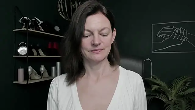 VivianWILD online show from 5, 11, 2025