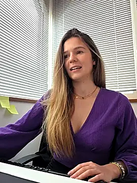 lucie mehott online show from 17, 2, 2026