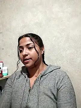 Giselabrunette25 online show from 22, 11, 2025