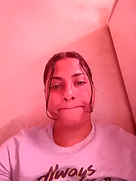 Snapshot of Giselabrunette25 chatting on 16, 1, 2026 Giselabrunette25 online show from 16, 1, 2026