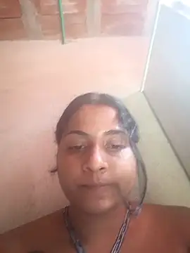 Giselabrunette25 online show from 5, 3, 2026