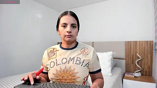 MalejaDiaz  online show from 3, 7, 2026