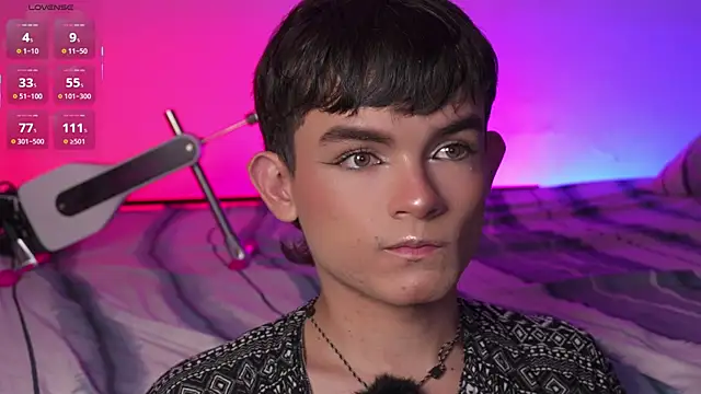 Angelo 018 online show from 26, 10, 2025