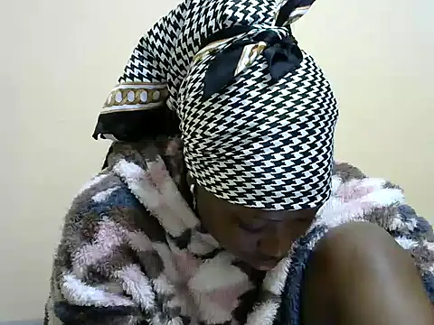 Snapshot of Qurate01 chatting on 16, 6, 2026 Qurate01 online show from 16, 6, 2026