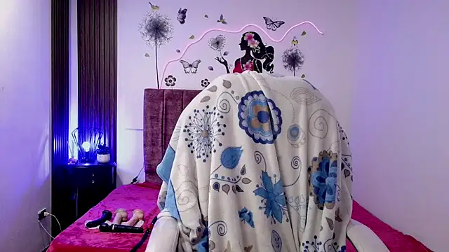 elena detroya online show from 15, 12, 2025