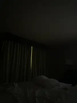 lolabun247 online show from 12, 3, 2025