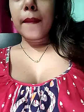 Snapshot of sexyindi_couple chatting on 11, 1, 2025 sexyindi couple online show from 11, 1, 2025