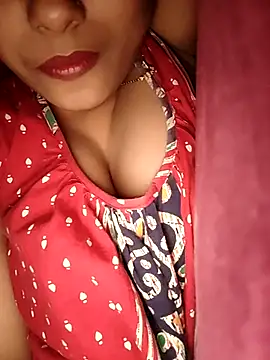 Snapshot of sexyindi_couple chatting on 27, 1, 2025 sexyindi couple online show from 27, 1, 2025