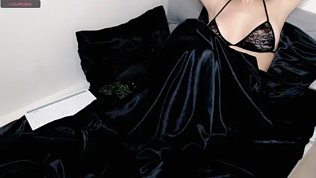 Snapshot of hotmask chatting on 1, 2, 2026 hotmask online show from 1, 2, 2026