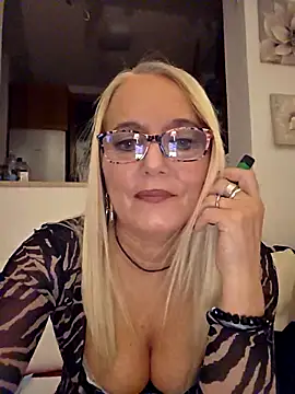 kikkastar online show from 7, 11, 2025