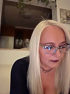 kikkastar online show from 28, 11, 2025