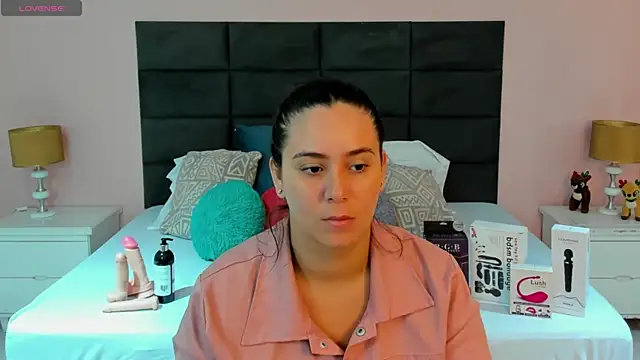 MadisonJenner online show from 17, 11, 2025