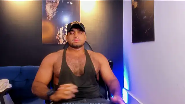 Big furry bear13 online show from 23, 11, 2025