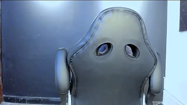 Big furry bear13 online show from 22, 4, 2026