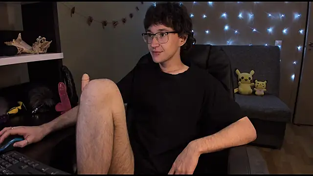 Snapshot of zackstivens chatting on 10, 1, 2025 zackstivens online show from 10, 1, 2025