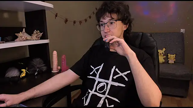 Snapshot of zackstivens chatting on 5, 2, 2025 zackstivens online show from 5, 2, 2025