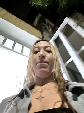 Snapshot of MollyCruz chatting on 2, 2, 2026 MollyCruz online show from 2, 2, 2026