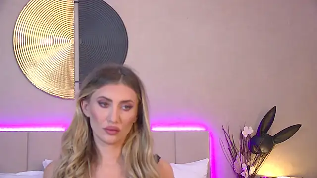 EvellineClaire online show from 11, 10, 2025