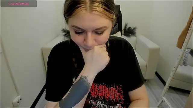 AlisaBacker online show from 28, 12, 2024