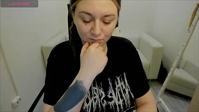 AlisaBacker online show from 9, 1, 2025