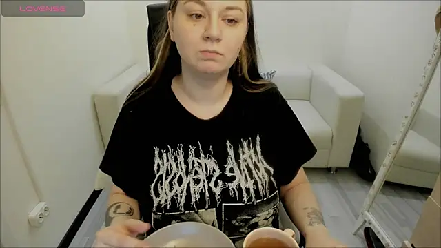 AlisaBacker online show from 16, 1, 2025