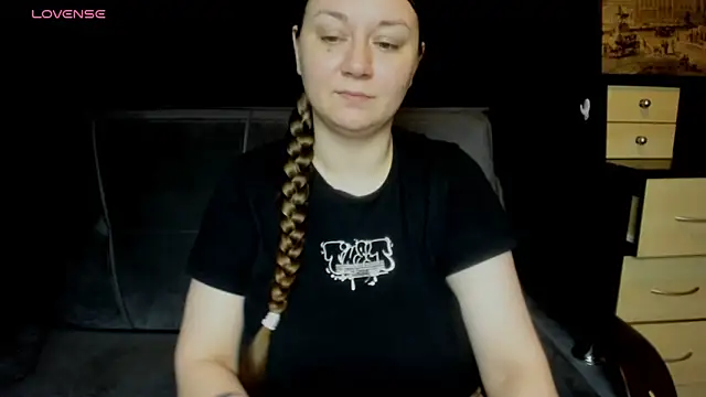 Snapshot of AlisaBacker chatting on 3, 6, 2026 AlisaBacker online show from 3, 6, 2026