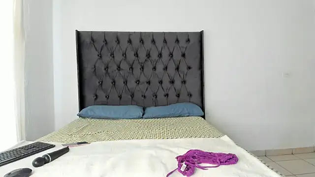 Ass-Queen online show from 24, 10, 2025