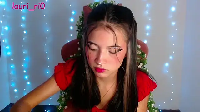 Snapshot of laurita_rico chatting on 15, 2, 2025 laurita rico online show from 15, 2, 2025