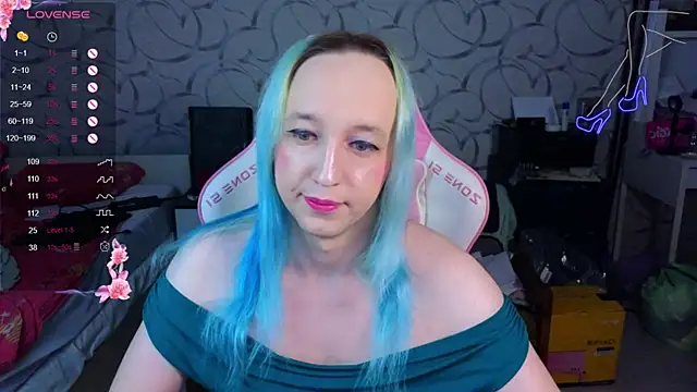 Snapshot of TheTrixy chatting on 21, 11, 2025 TheTrixy online show from 21, 11, 2025