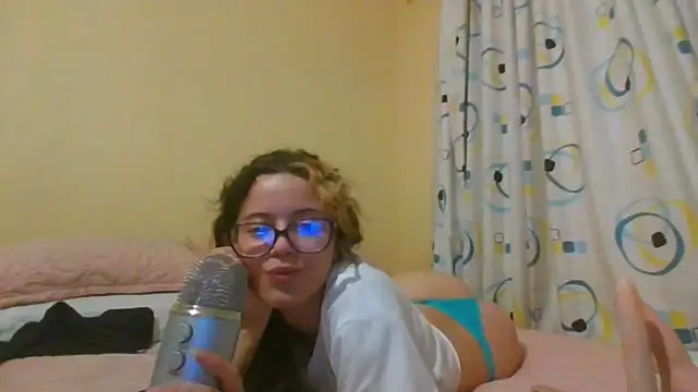 Snapshot of frikigyal chatting on 12, 2, 2025 frikigyal online show from 12, 2, 2025