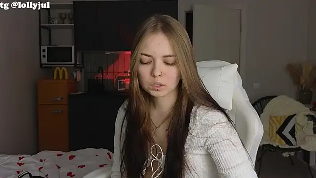 doll lol  online show from 29, 9, 2025