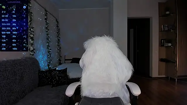 -danae- online show from 12, 12, 2024