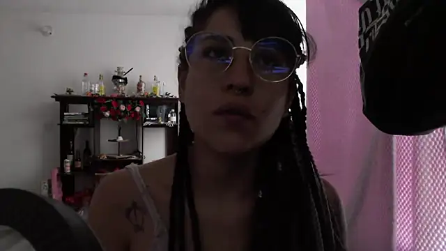 Snapshot of Hellen_dumont chatting on 28, 11, 2025 Hellen dumont online show from 28, 11, 2025