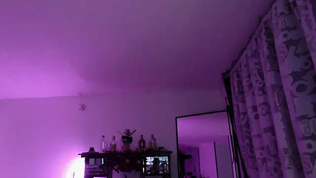 Snapshot of Hellen_dumont chatting on 2, 12, 2025 Hellen dumont online show from 2, 12, 2025