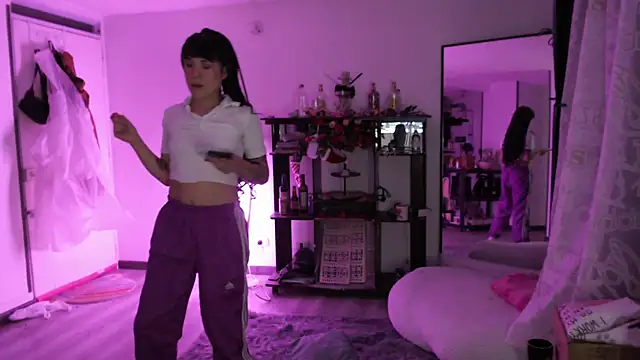 Snapshot of Hellen_dumont chatting on 19, 12, 2025 Hellen dumont online show from 19, 12, 2025